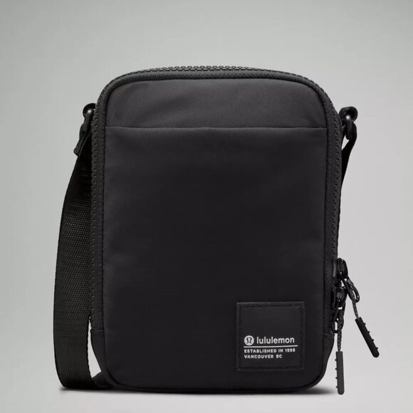 Easy Access Crossbody BLK ONE SIZE - Picture 1 of 7